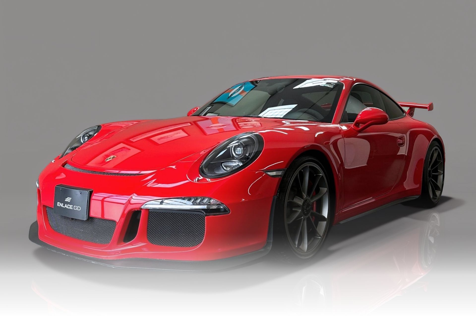 911